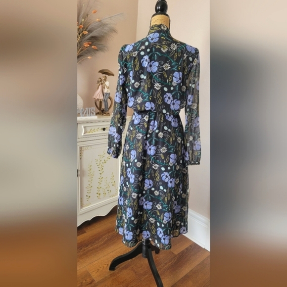 Banana Republic Dress - Picture 2 of 5